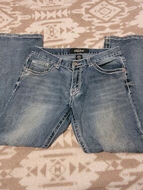 True Luck Men's Medium Blue Straight Leg Jeans